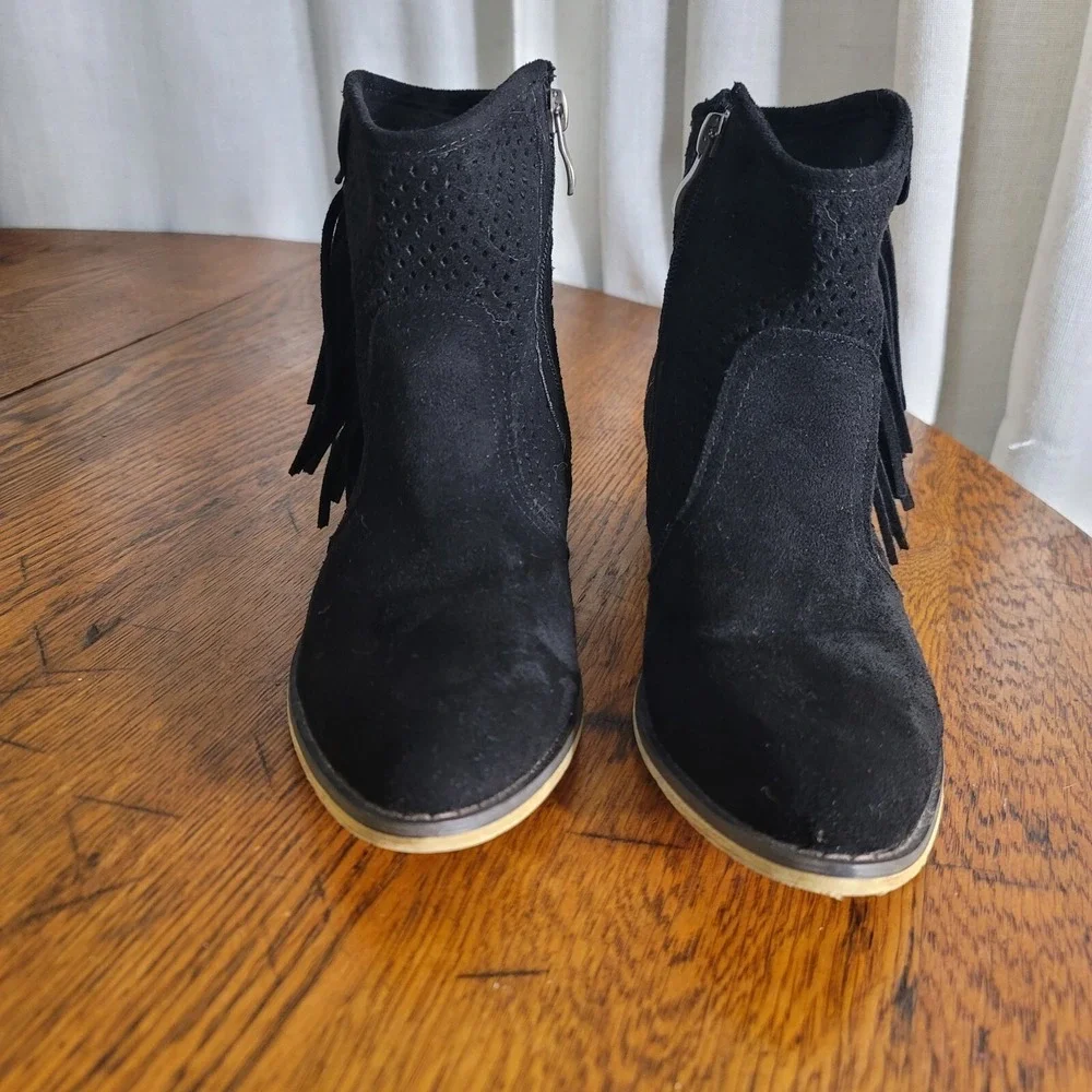 MiiM Sz 7 Western Faux Suede Fringed Ankle Boot Block Heel BLACK Boho